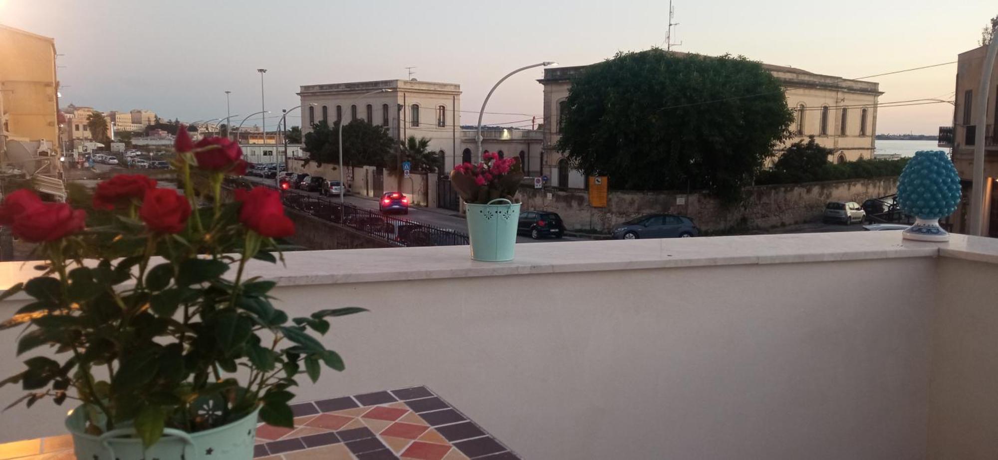 Borgo Sant' Antonio14 * Syracuse